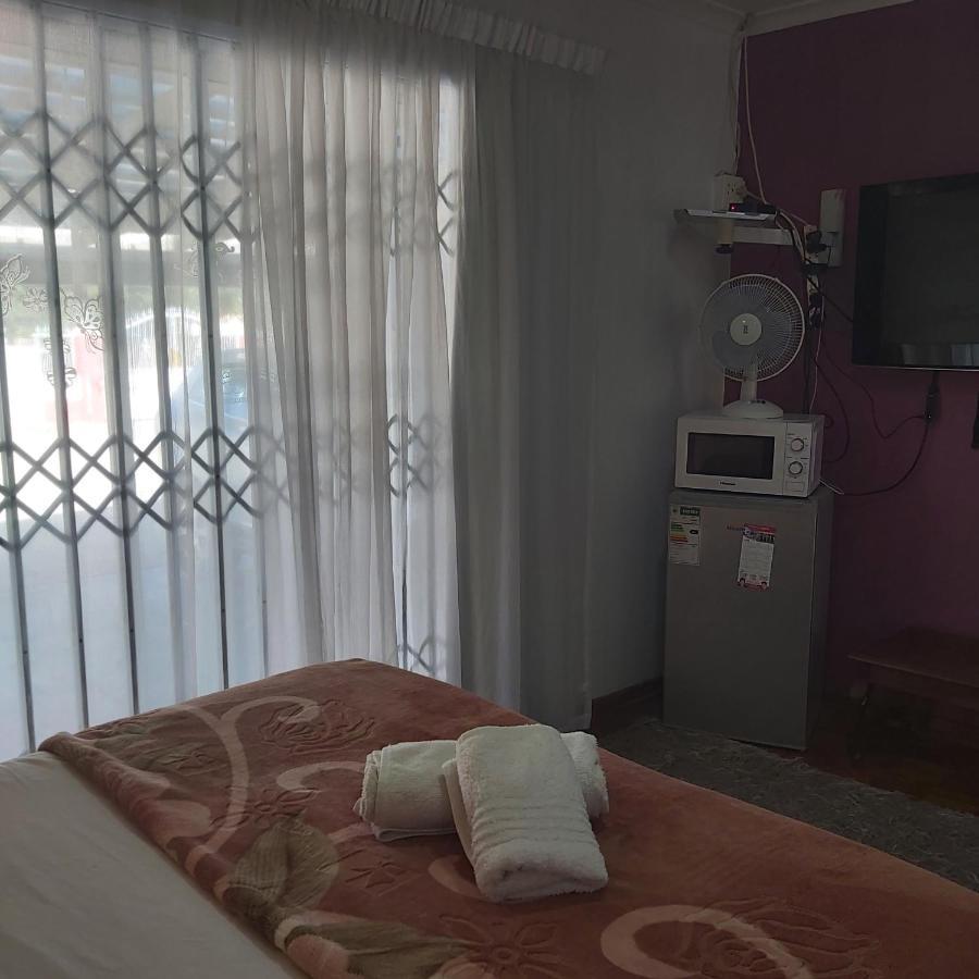 Red Pillars Ξενοδοχείο Πορτ Ελίζαμπεθ Εξωτερικό φωτογραφία